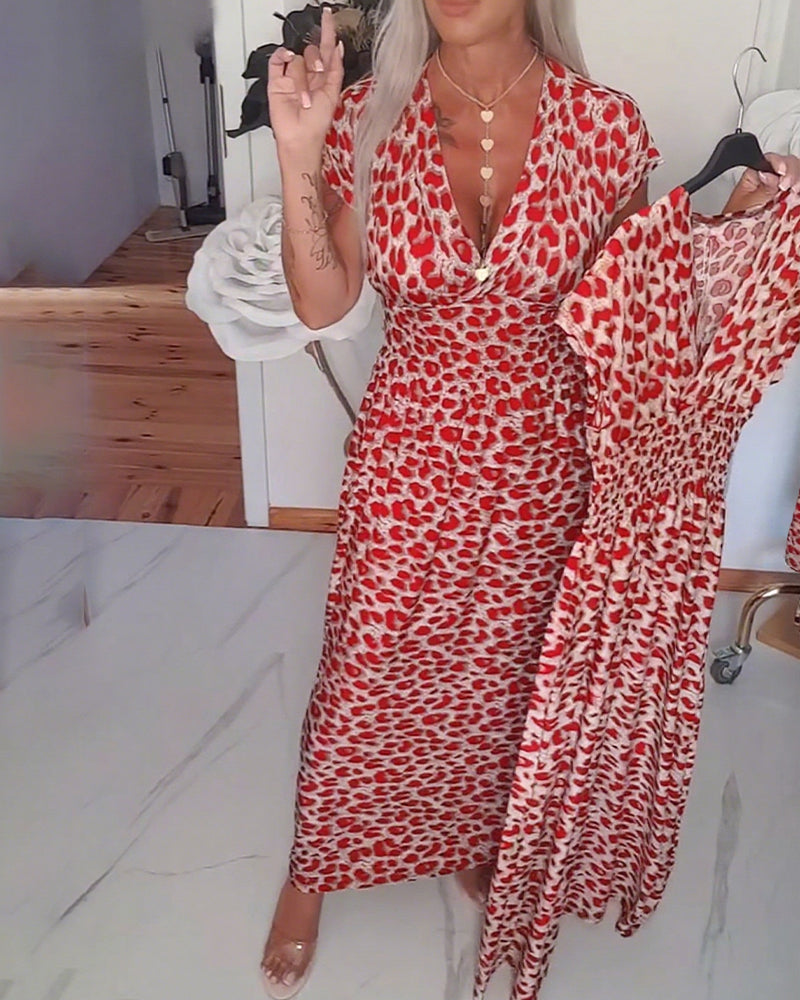 Noelia - Elegant kjole med leopardprint og V-hals
