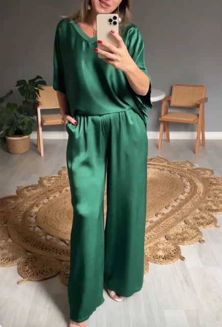 Elodie - Elegant 2-delt satinsæt
